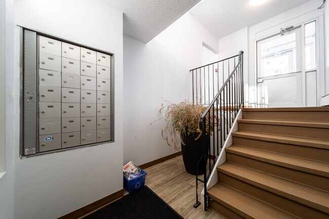 River Heights Apartments in Edmonton, AB - Building Photo - Building Photo