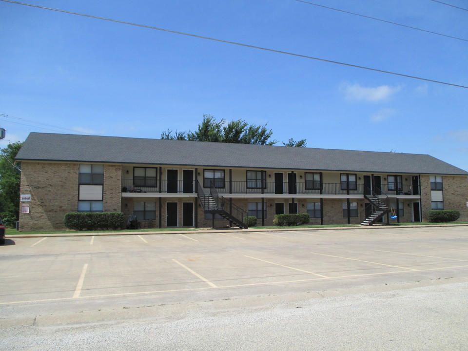 Chaparral Apartments in Aubrey, TX - Building Photo