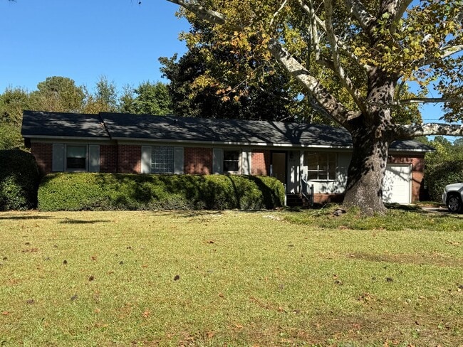 3827 Sylvan Dr in Wilmington, NC - Building Photo - Building Photo