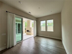 114 Crossover in Irvine, CA - Building Photo - Building Photo