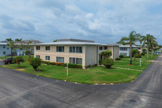 High Point West Condominiums in Boynton Beach, FL - Foto de edificio - Building Photo