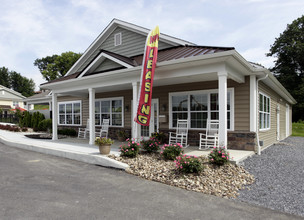 Reserve at Paxton Creek in Harrisburg, PA - Building Photo - Building Photo