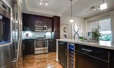 500 Crawford St in Houston, TX - Building Photo - Building Photo