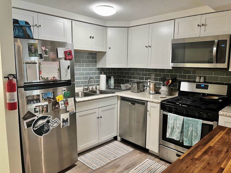1416 Rutherford Ave in Pittsburgh, PA - Building Photo