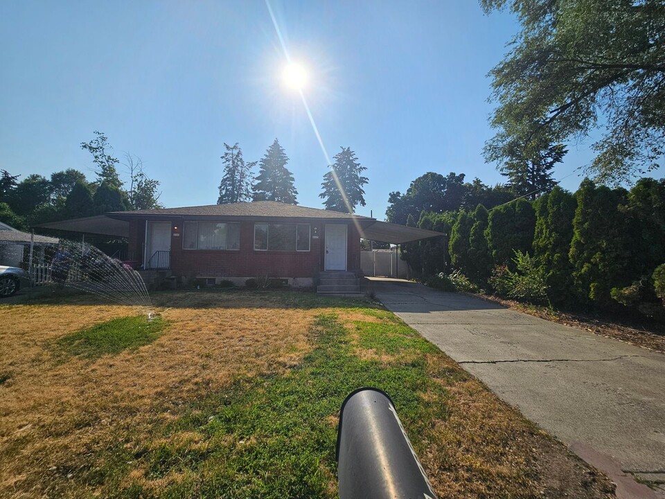 2105 N Sargent Rd-Unit -1 in Spokane Valley, WA - Building Photo