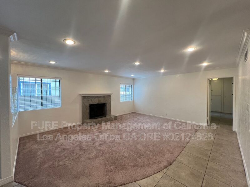 21409 Dolores St in Carson, CA - Building Photo