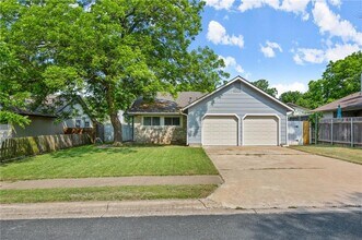 9402 Marsh Dr in Austin, TX - Building Photo - Building Photo