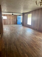 315 W Pine Ave in El Dorado, KS - Building Photo - Building Photo