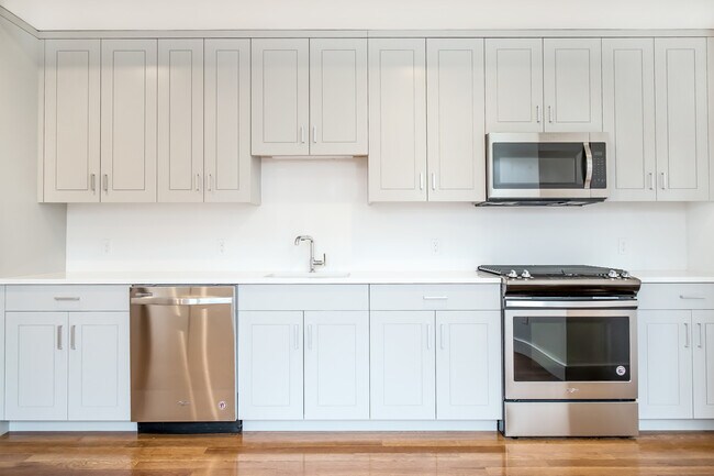9 Temple St in Boston, MA - Building Photo - Building Photo