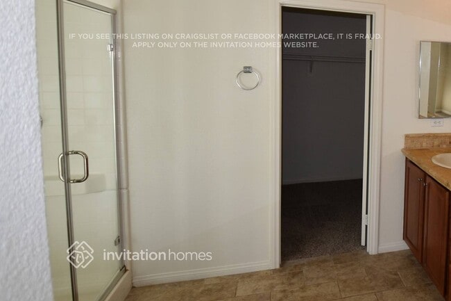 1066 Queen Annes Ln in Beaumont, CA - Building Photo - Building Photo