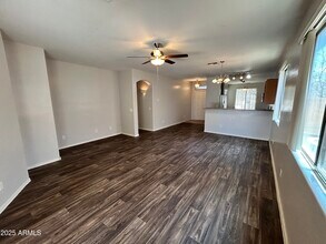 7010 S 37th Glen in Phoenix, AZ - Building Photo - Building Photo