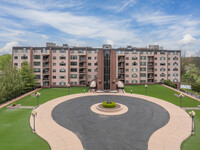 Breckenridge Condominiums in Wayne, NJ - Foto de edificio - Building Photo