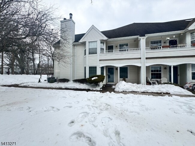 3 Wycombe Pl in Franklin Township, NJ - Building Photo - Building Photo