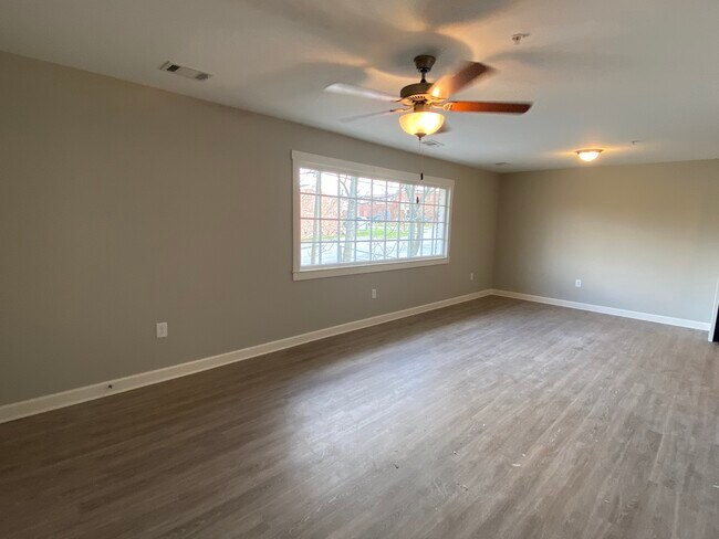 95 N Jackson St in Hartwell, GA - Building Photo - Building Photo