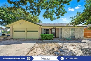 14732 Oakwood Ln in Balch Springs, TX - Building Photo