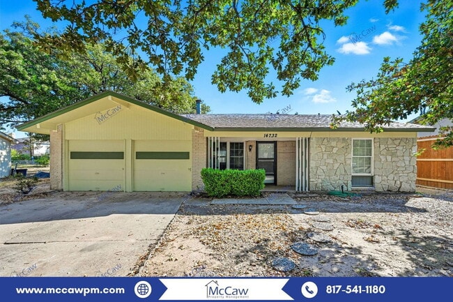 property at 14732 Oakwood Ln