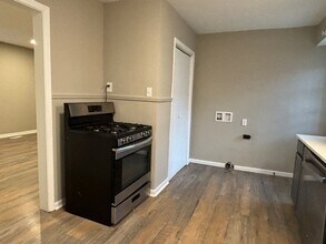 4414 Kingsley Dr in Indianapolis, IN - Building Photo - Building Photo