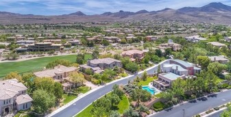 16 Bloomfield Hills Dr in Henderson, NV - Building Photo - Building Photo