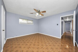 13103 Suzanne St in Stafford, TX - Building Photo - Building Photo