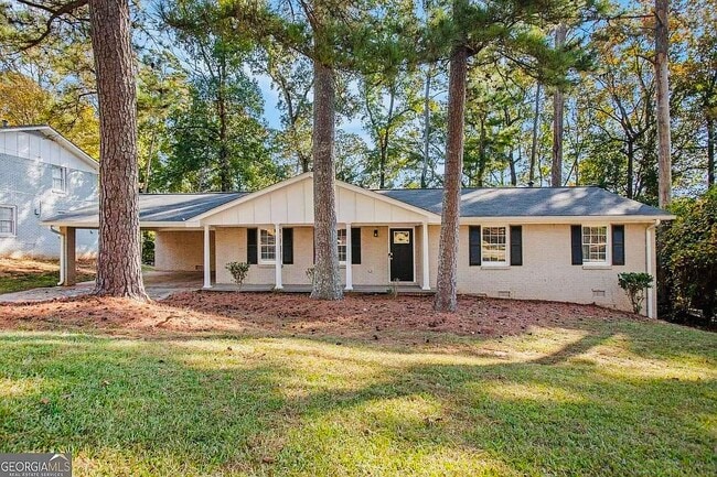 2112 Royal Fox Way