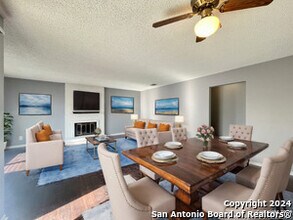 11843 Braesview in San Antonio, TX - Building Photo - Building Photo