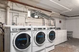 457 W State St, Unit 2A in Trenton, NJ - Building Photo - Building Photo