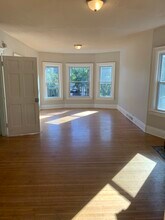 806 Ashland Ave, Unit 2 in Buffalo, NY - Building Photo - Building Photo