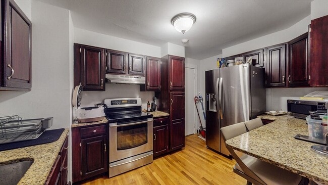 33 Westbourne Ter, Unit 3