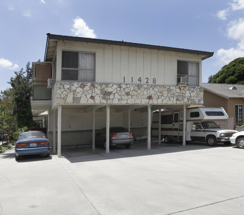 11428 Killion St in North Hollywood, CA - Foto de edificio