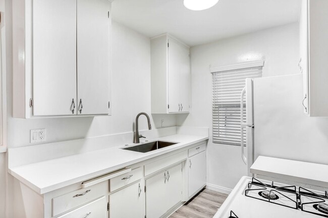 1231 12th St, Unit D in Santa Monica, CA - Building Photo - Building Photo