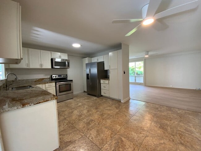 320 Kealahou Pl in Kailua, HI - Building Photo - Building Photo