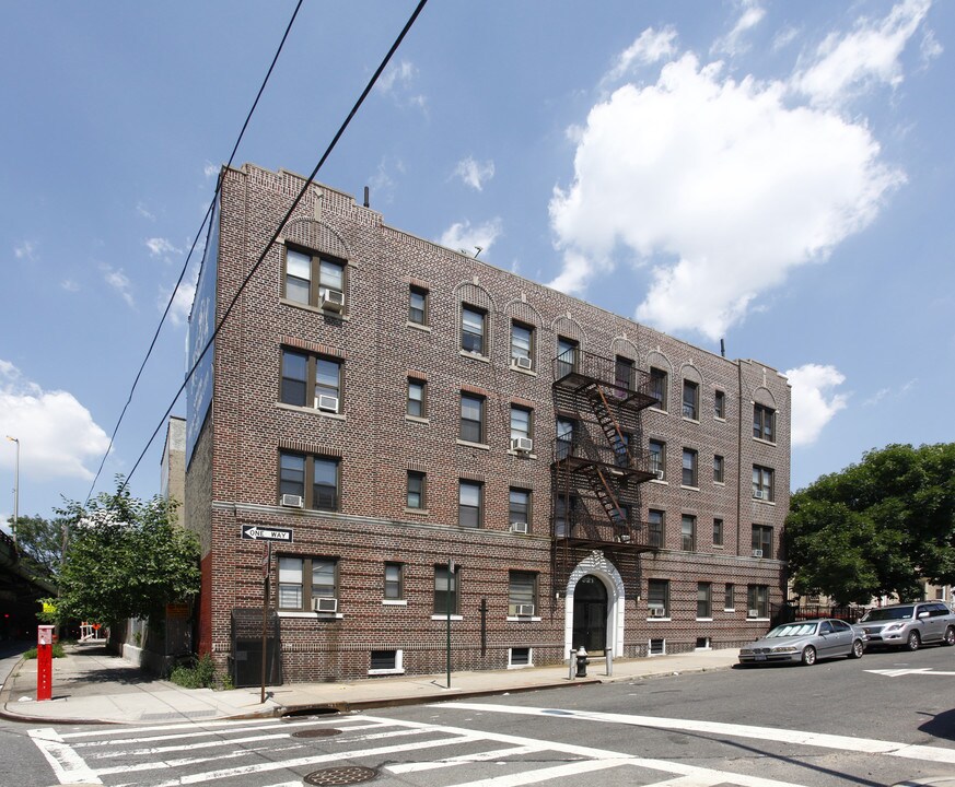 321 61st St in Brooklyn, NY - Foto de edificio