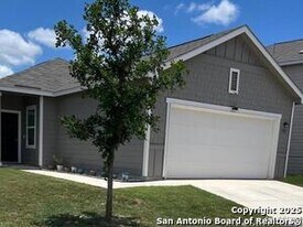 5227 Hickory Pl in San Antonio, TX - Building Photo
