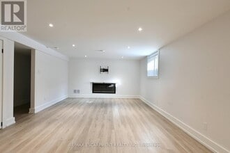 664 Hiawatha Blvd in Hamilton, ON - Building Photo - Building Photo