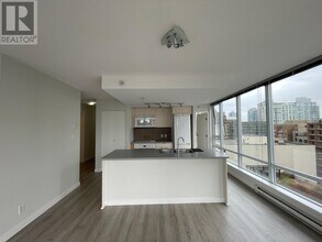 233-1233 Robson St in Vancouver, BC - Building Photo - Building Photo
