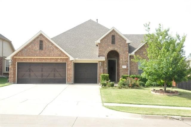 property at 3621 Bella Vista Dr
