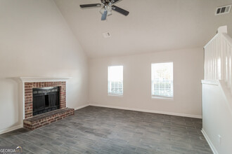 721 Dunaire Way in Jonesboro, GA - Building Photo - Building Photo