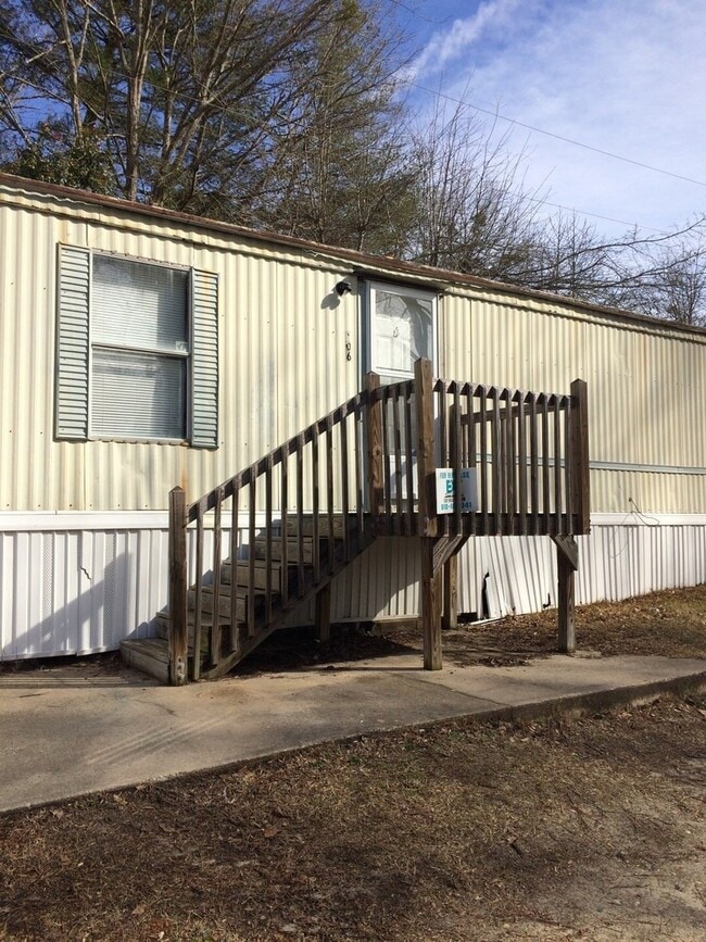 106 Ponds Ln in Rockingham, NC - Building Photo - Building Photo