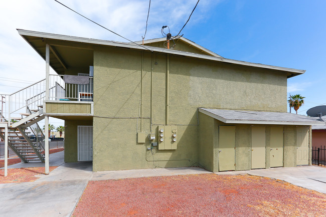 1316 E Carson Ave in Las Vegas, NV - Building Photo - Building Photo