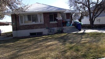 3593 S 5650 W, Unit Down in West Valley City, UT - Building Photo