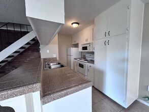 7408 Franklin Blvd in Sacramento, CA - Building Photo - Building Photo