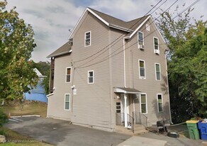 35 Lawrence St in Waterbury, CT - Building Photo