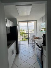 7921 Byron Ave in Miami Beach, FL - Building Photo - Building Photo