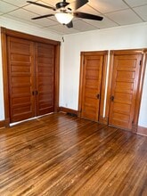 151 Wisconsin Ave, Unit #1 in East Dubuque, IL - Foto de edificio - Building Photo