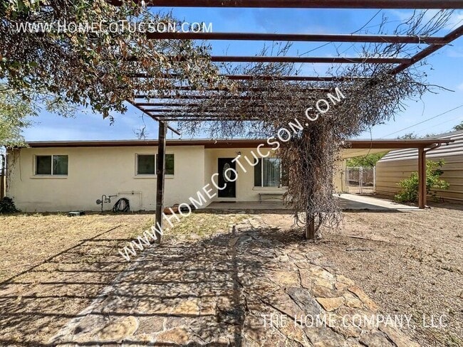 property at 2320 W Calle Grato