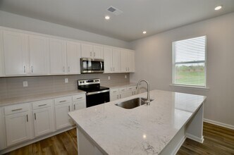 2210 Blue Sky Mdws Dr in Monroe, NC - Building Photo - Building Photo