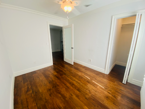 828 SW 43rd Ave in Miami, FL - Building Photo - Building Photo