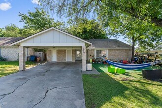 10503 Little Pebble Dr in Austin, TX - Building Photo - Building Photo