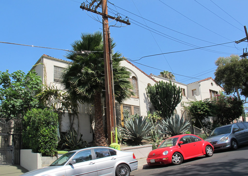 501-507 Corondelet St in Los Angeles, CA - Building Photo