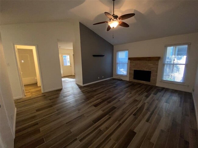 9618 Sugar Hill Dr in Austin, TX - Building Photo - Building Photo
